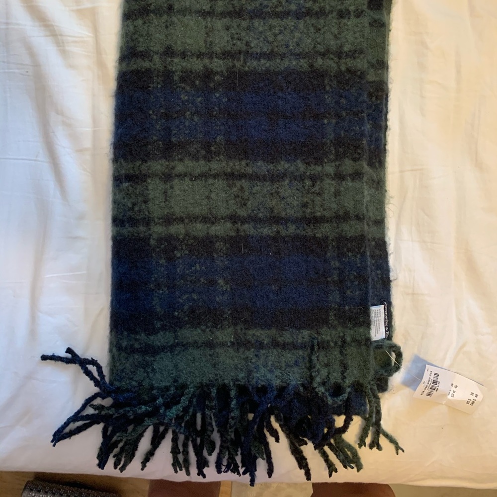 Abercrombie & Fitch flannel scarf